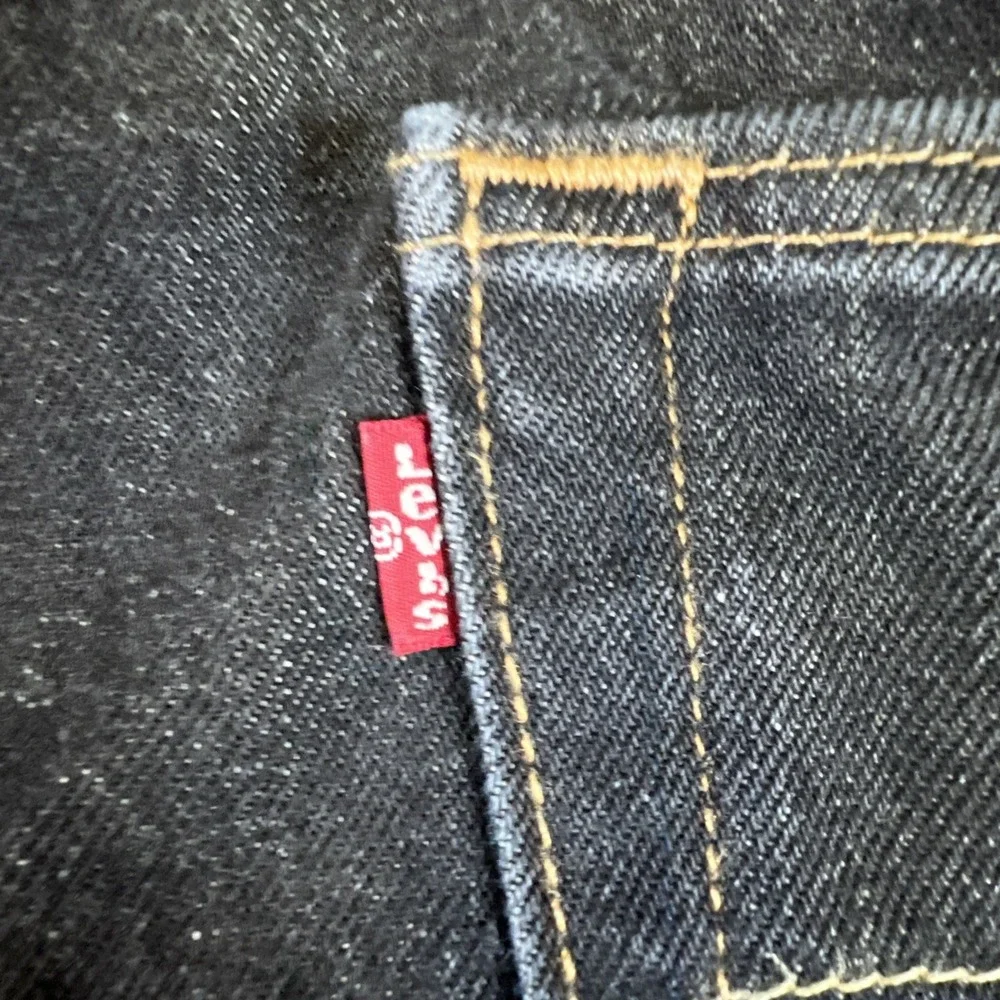 Levi's 501 Straight Leg Jeans Men's Size 46x32 (40x28) Button Fly Blk Wash Denim